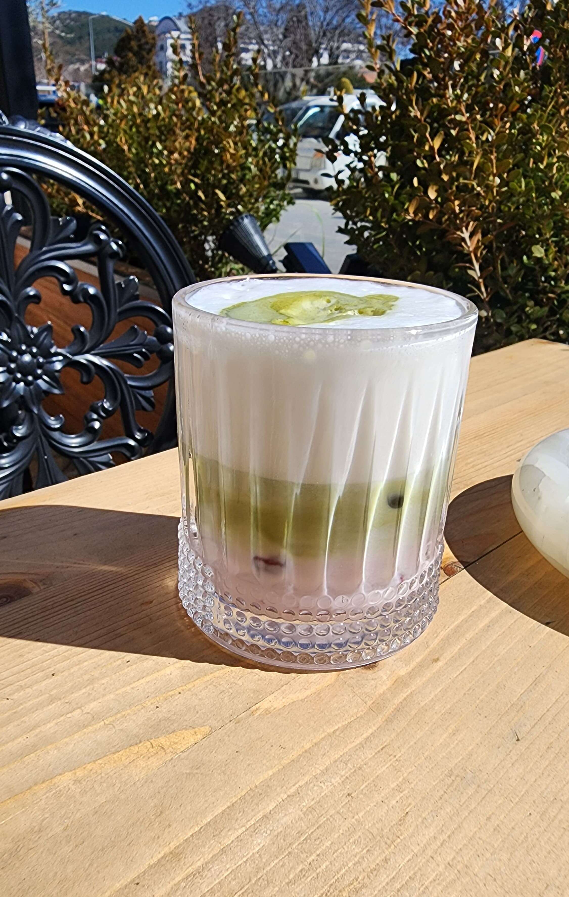 Çilek Aromalı Matcha Latte